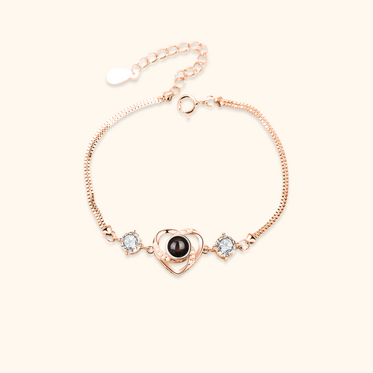 Cubic Zirconia Heart Projection Bracelet