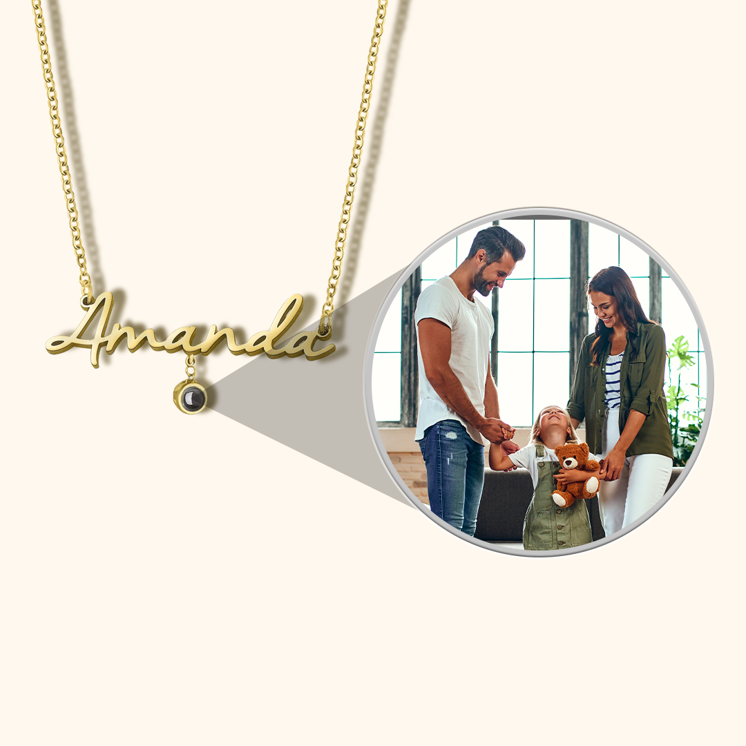 Name Necklace with Projection Pendant