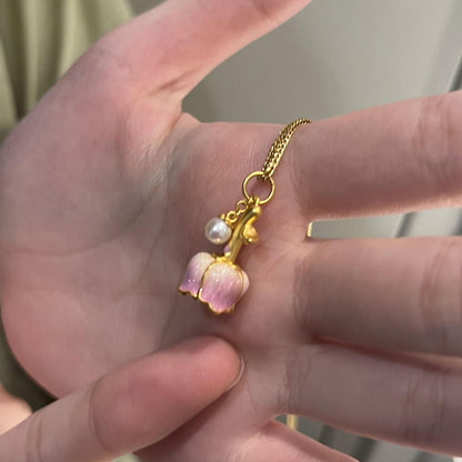Enchanting Rose Necklace