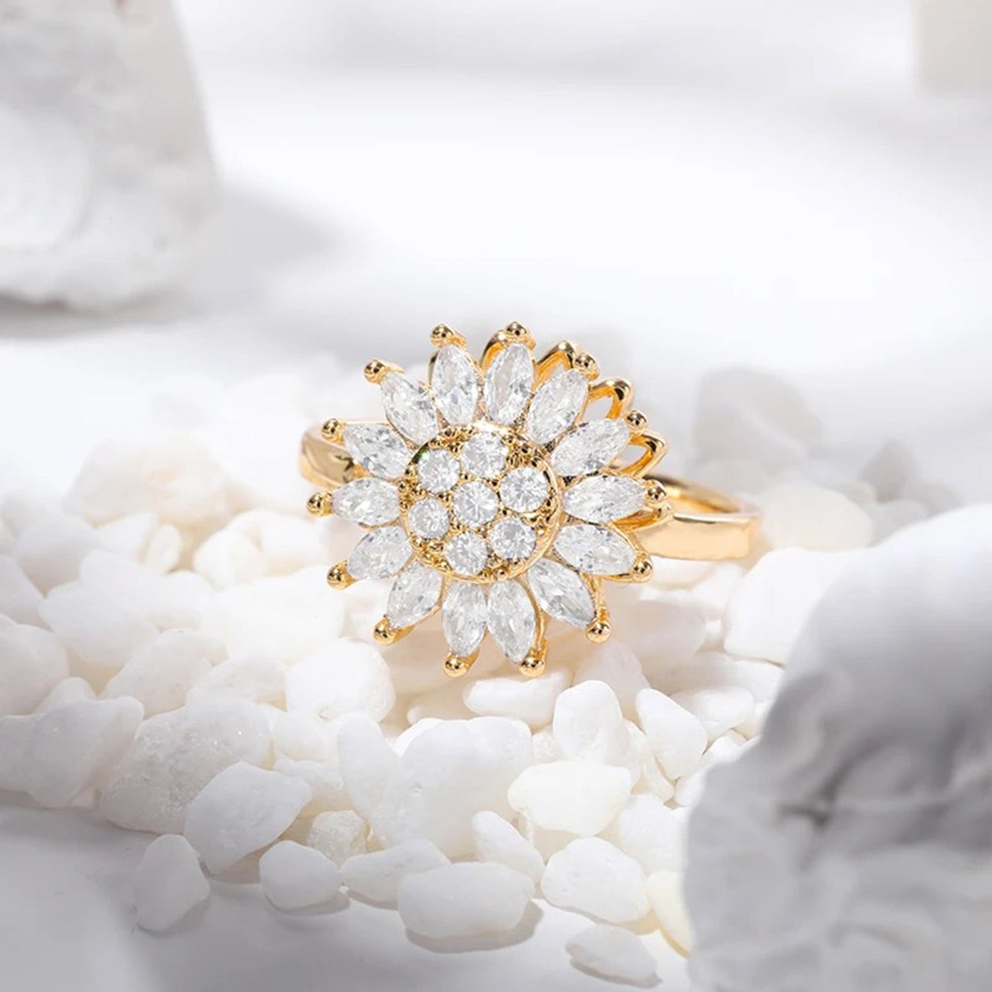Sunflower's Sparkling Spinning Ring