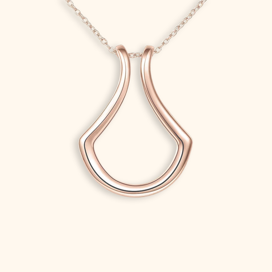Magisk Ring Holder Necklace
