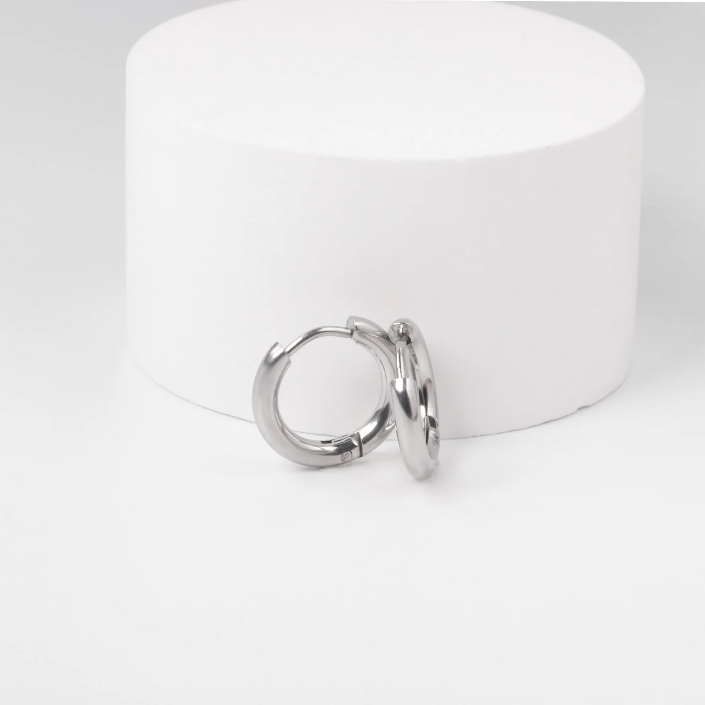 Elegant Arch Earrings
